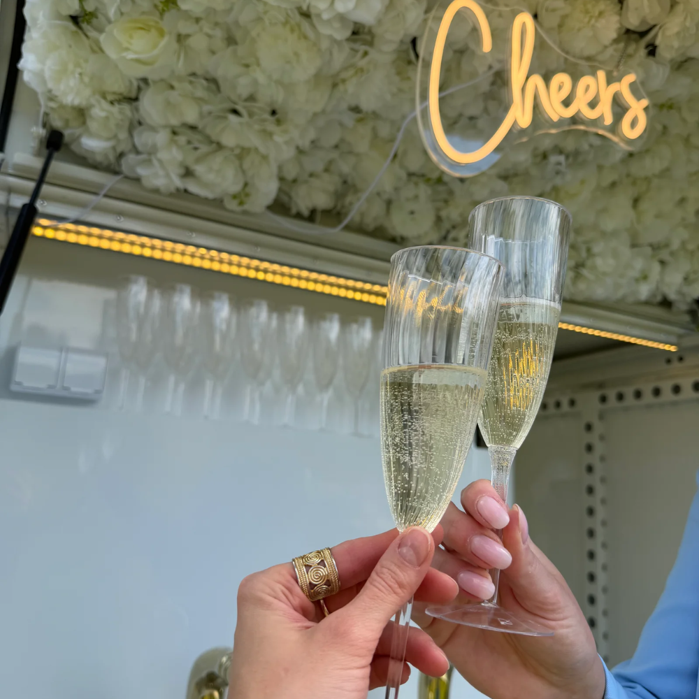 Cheers | Eventové atrakcie Slovensko | Prestige Place
